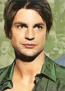   (Gale Harold)