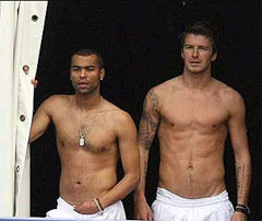   (Ashley Cole)    (David Beckham)