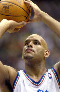   (John Amaechi)